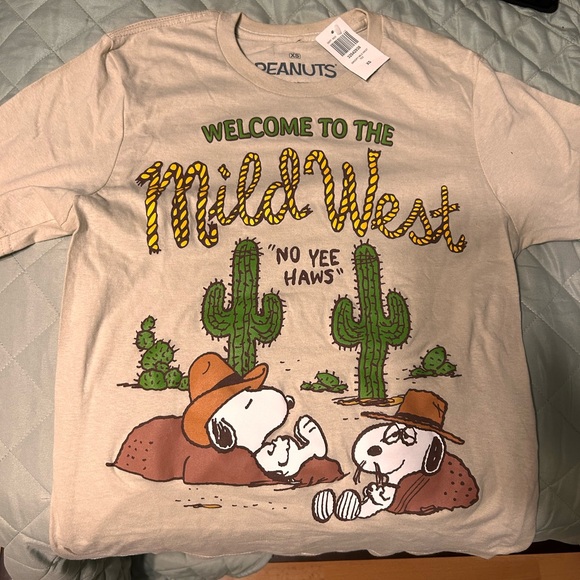 Peanuts Cream T-Shirt with Green and Brown Accents - Picture 1 of 2